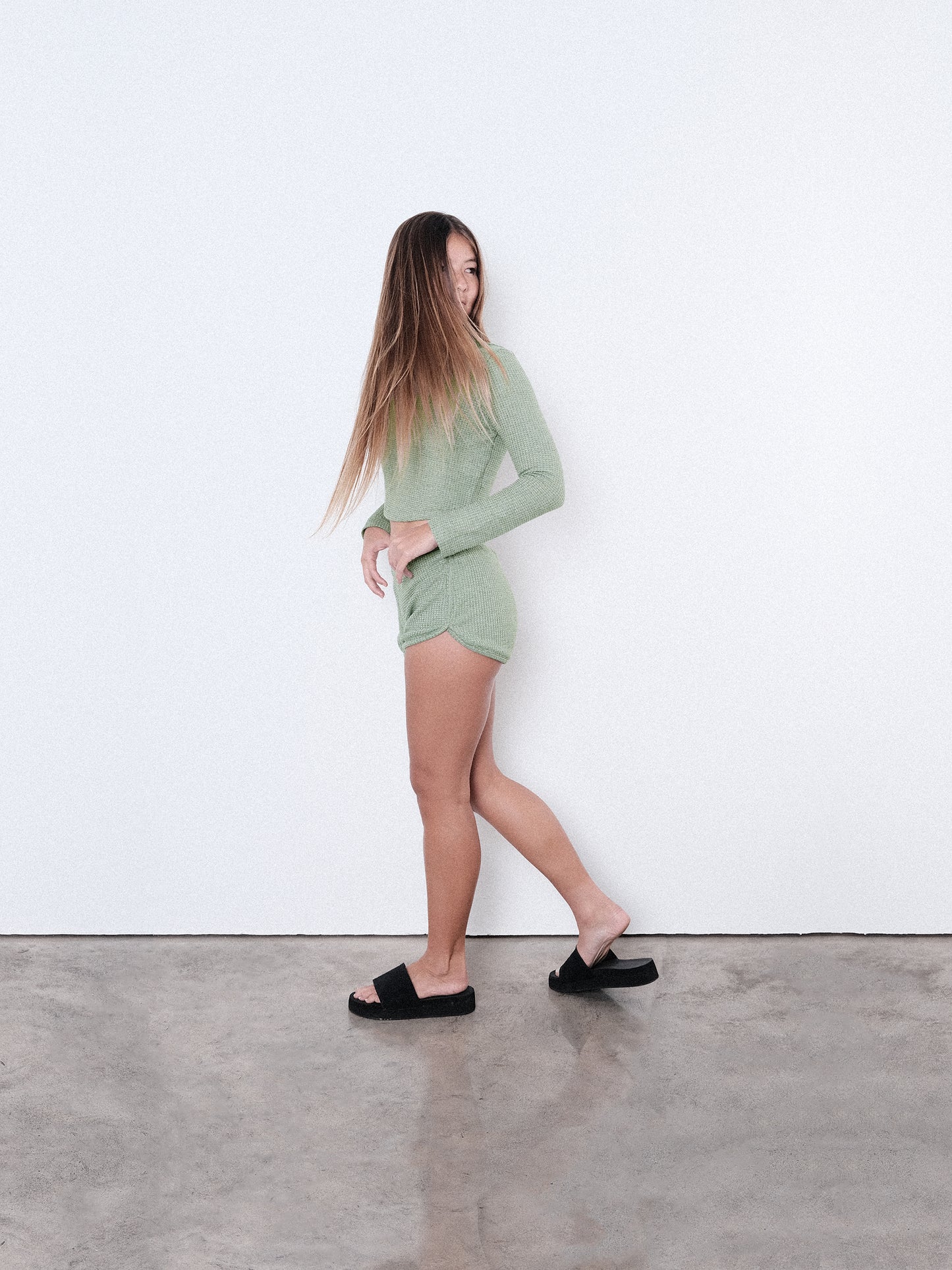 CROPPED LONGSLEEVE - GREEN