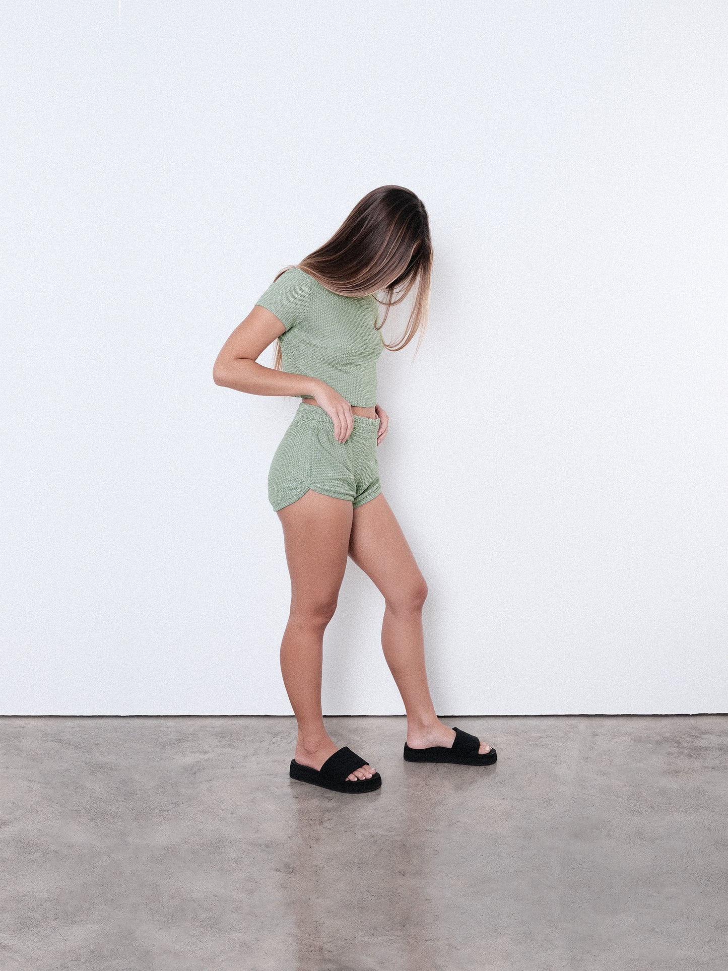 SHORT - GREEN